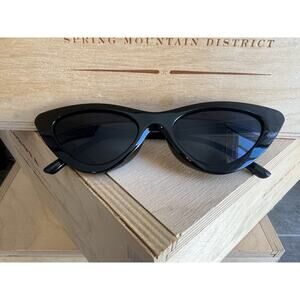 Los Angeles Boutique Black Small Cat Eye Sunglasses Plastic Party Fun Summer